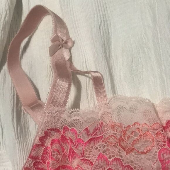 NWT- Torrid- 40B, 42C, 42DD - Picture 5 of 9